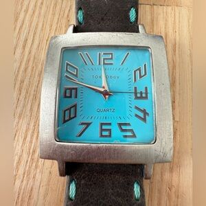 Tokyobay ladies blue silver tone brown leather watch NEW BATTERY